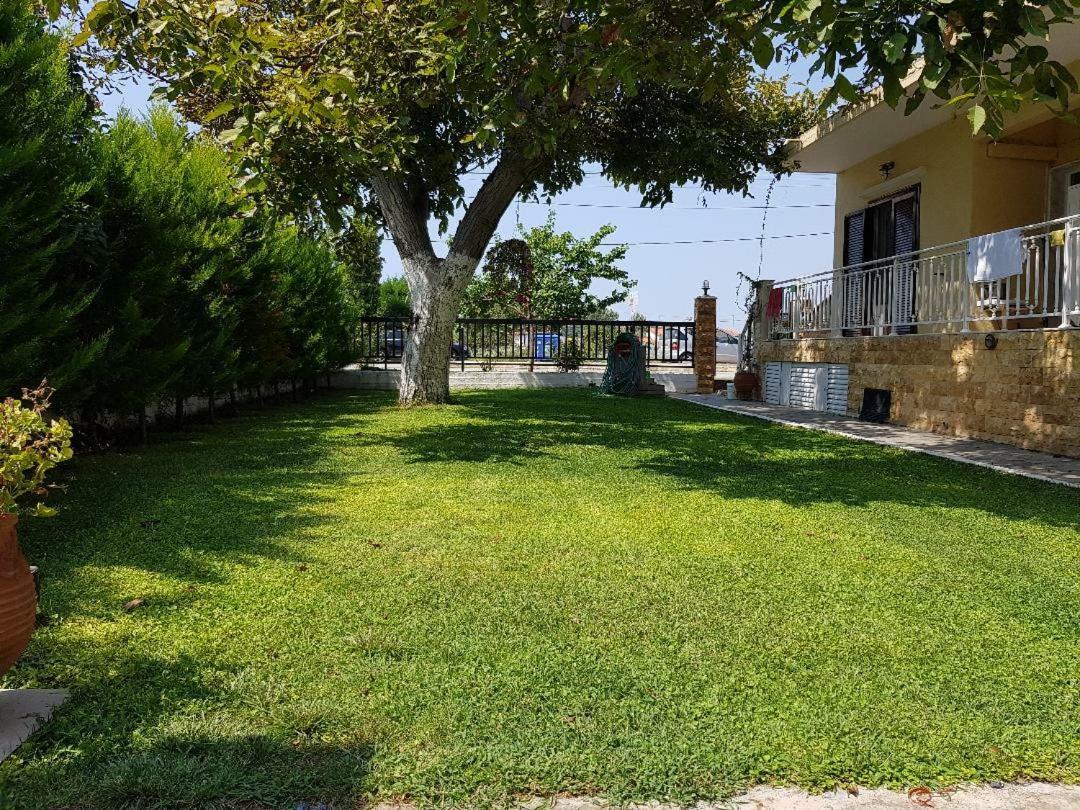 Dimitris Apartments Nea Plagia Exterior photo